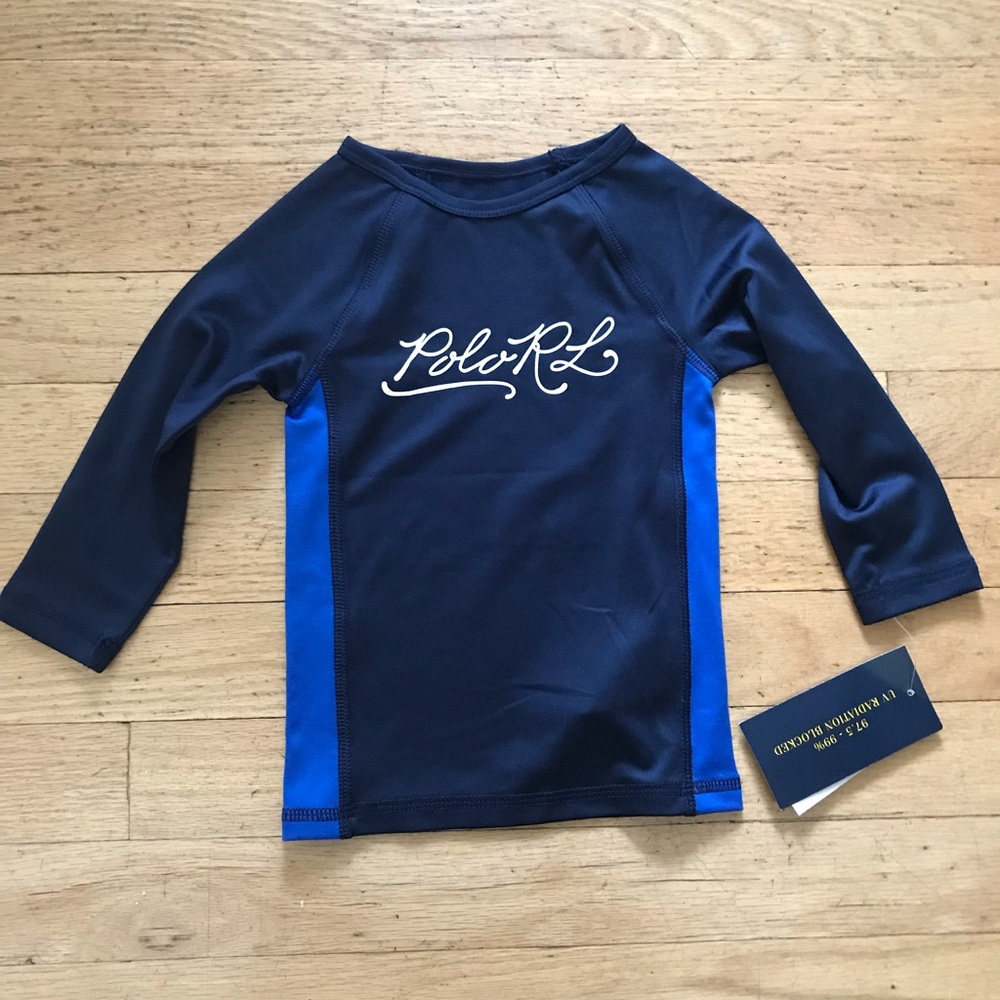 Baby swim shirt w UV protection